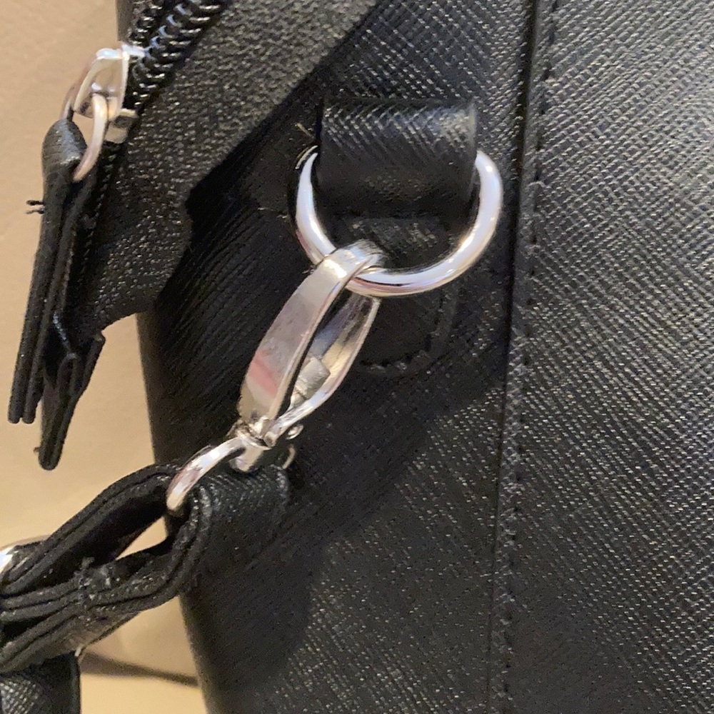 NWT bag - Picture 4 of 6